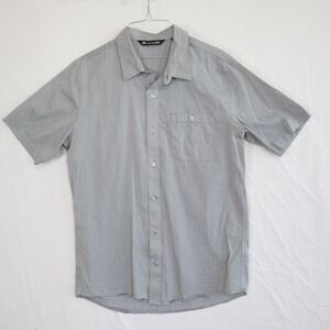 Travis Mathew Shirt‎ Mens Medium Casual Pocket Button Gray Striped Short Sleeve